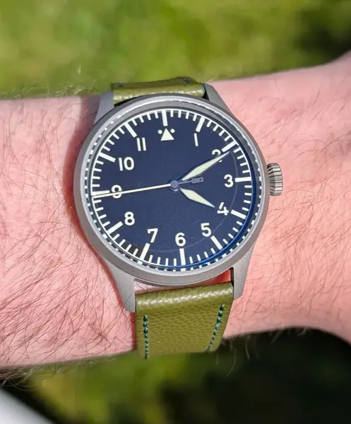 Laco Stuttgart Pro wrist photo by Paul J.